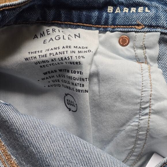 NWT, New American Eagle Women's Barrel Mid Rise Jeans, Size 14 (Short 26) - Picture 10 of 11